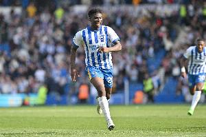 罗马诺：曼联继续努力引进巴莱巴，但布莱顿希望明年出售球员