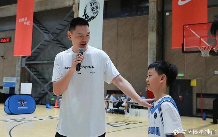 全程赛事-官宣！北京首钢功勋老臣决定退役，加入教练组辅佐许利民